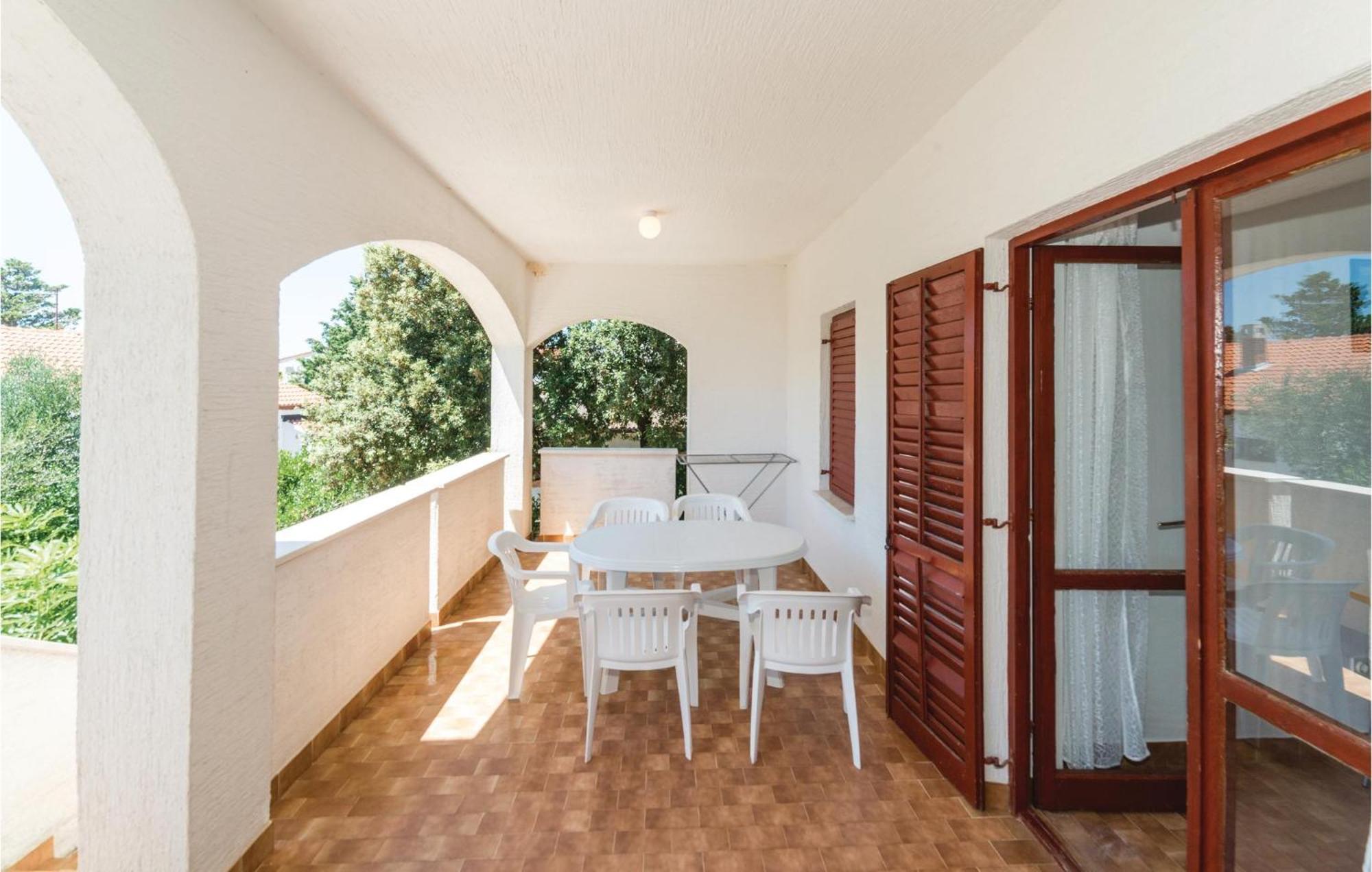 Lovely Apartment In Mandre With Wifi Εξωτερικό φωτογραφία