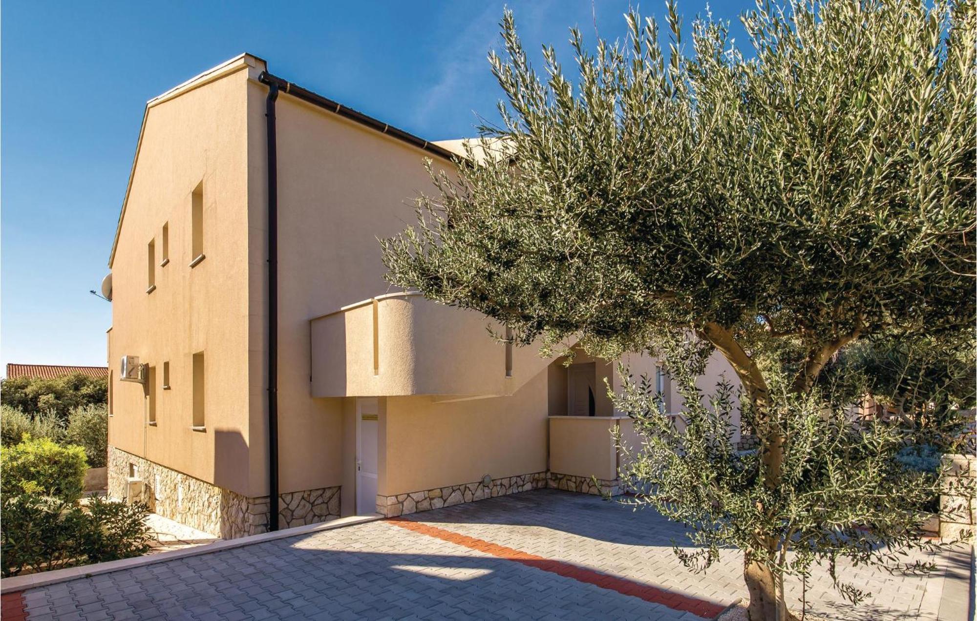 Lovely Apartment In Mandre With Wifi Εξωτερικό φωτογραφία