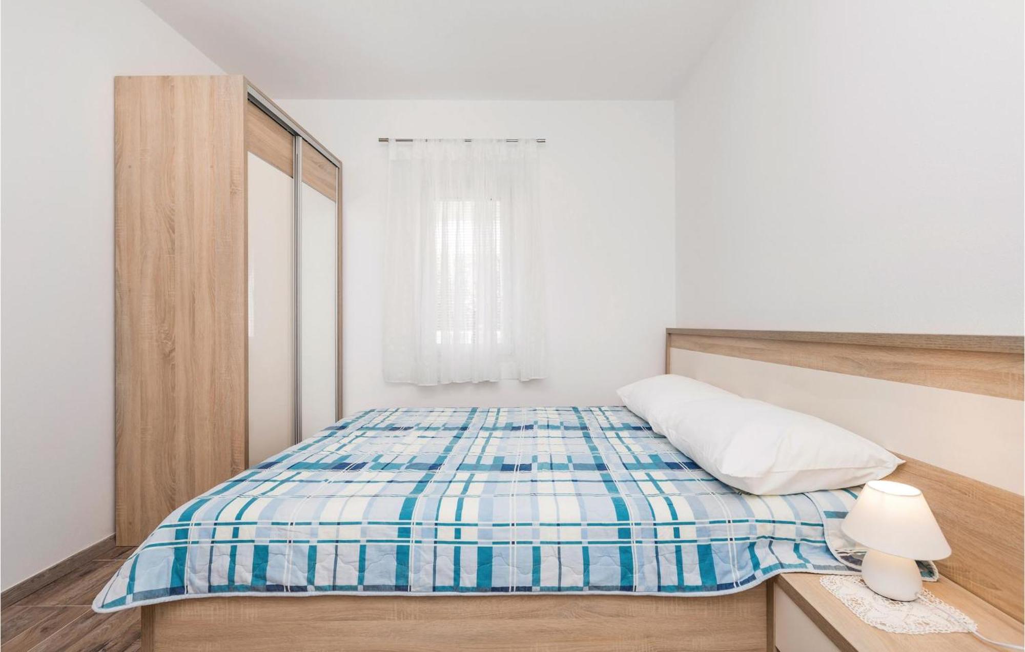 Lovely Apartment In Mandre With Wifi Εξωτερικό φωτογραφία